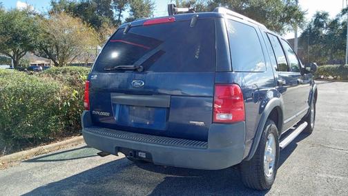 2005 Ford Explorer XLS