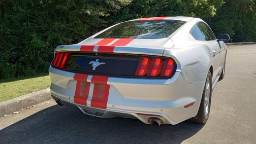 2017 Ford Mustang V6