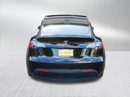 2021 Tesla Model Y Long Range Dual Motor All-Wheel Drive