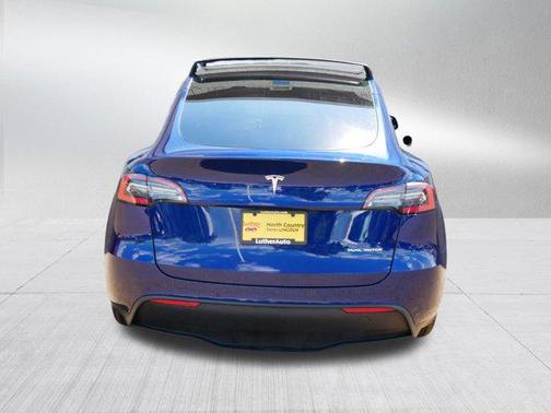 2021 Tesla Model Y Long Range Dual Motor All-Wheel Drive