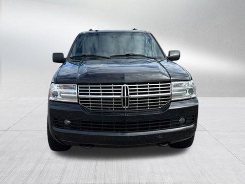 2014 Lincoln Navigator Base
