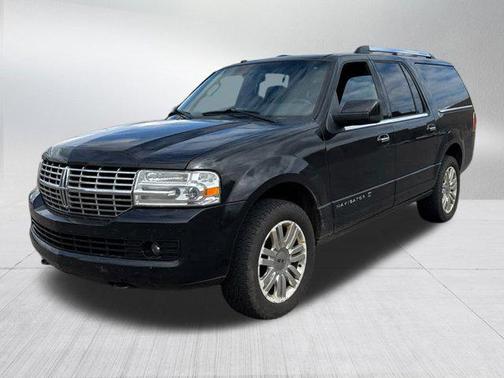 2014 Lincoln Navigator Base
