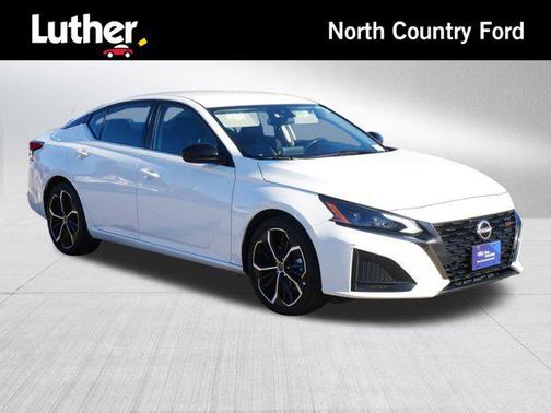 2024 Nissan Altima SR FWD