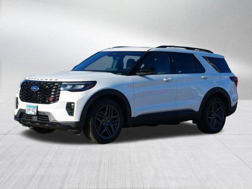 Star White Metallic Tri-Coat 2026 Ford Explorer ST