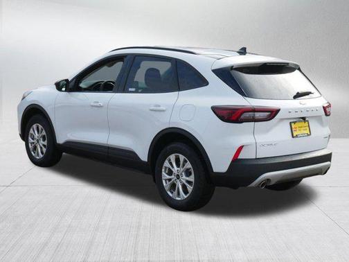 Oxford White 2025 Ford Escape Active