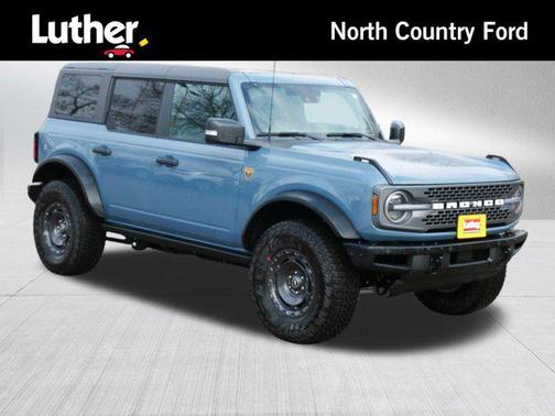Azure Gray Metallic Tri-Coat 2025 Ford Bronco Badlands