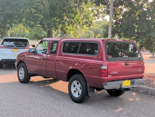 Red 2003 Ford Ranger XLT SuperCab