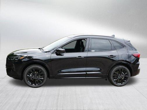 2025 Ford Escape ST-Line Elite