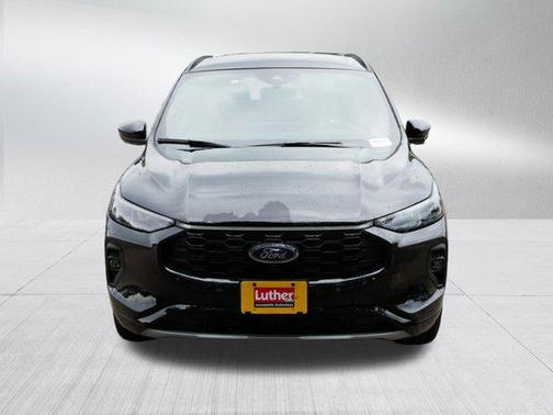 2025 Ford Escape ST-Line Elite