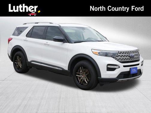 Star White Metallic Tri-Coat 2022 Ford Explorer Limited