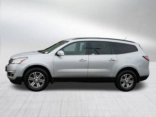 2017 Chevrolet Traverse 2LT
