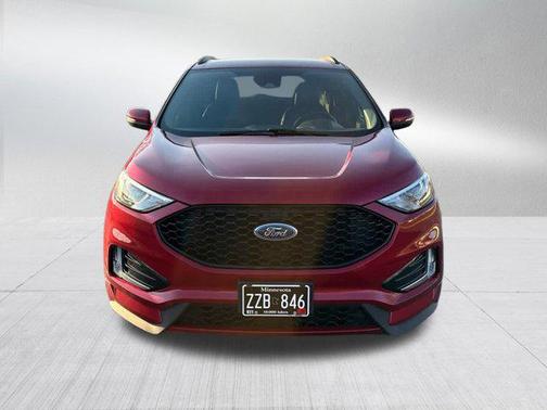 Rapid Red Metallic Tinted Clearcoat 2020 Ford Edge ST