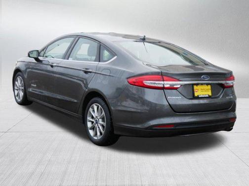 2017 Ford Fusion Hybrid SE
