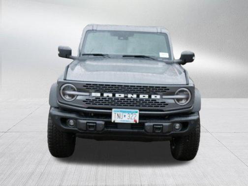 Carbonized Gray Metallic 2025 Ford Bronco Badlands