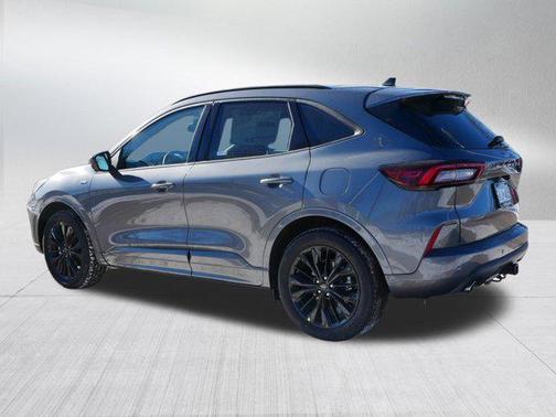 2025 Ford Escape ST-Line Elite