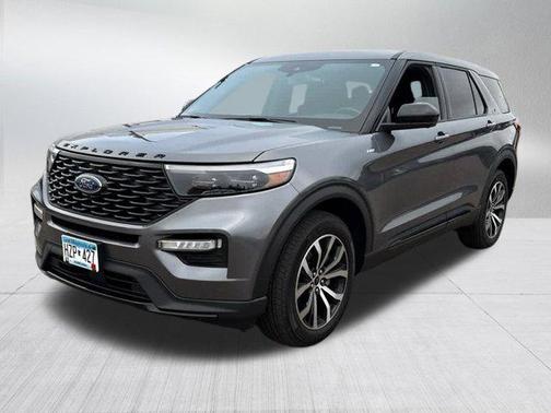 2022 Ford Explorer ST-Line