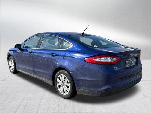 2013 Ford Fusion S