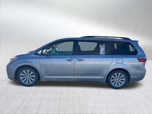 2017 Toyota Sienna Limited Premium