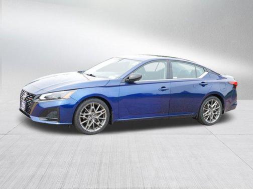 2023 Nissan Altima SR VC-Turbo FWD