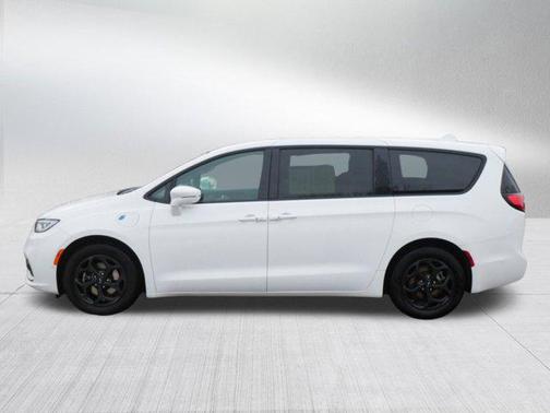 2022 Chrysler Pacifica Hybrid Limited