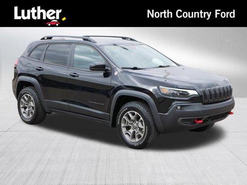 Diamond Black Crystal Pearlcoat 2022 Jeep Cherokee Trailhawk