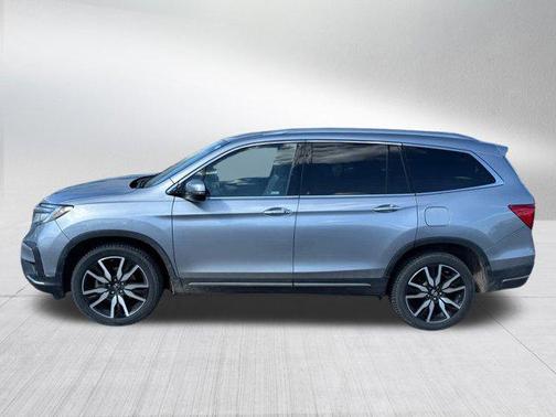 Lunar Silver Metallic 2020 Honda Pilot Touring 8-Passenger