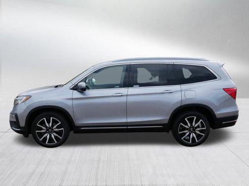 Lunar Silver Metallic 2020 Honda Pilot Touring 8-Passenger