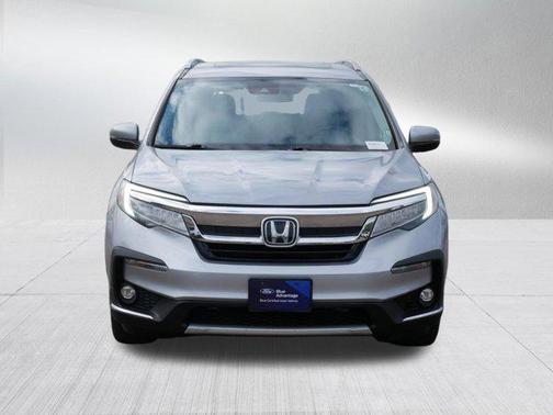 Lunar Silver Metallic 2020 Honda Pilot Touring 8-Passenger