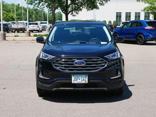 Photo 3 of 36 of 2022 Ford Edge SEL