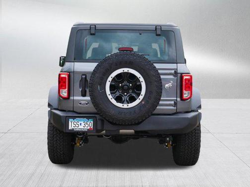 Carbonized Gray Metallic 2025 Ford Bronco Base