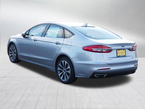 Iconic Silver Metallic 2020 Ford Fusion SE