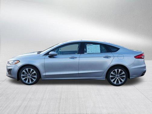 Iconic Silver Metallic 2020 Ford Fusion SE