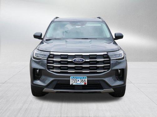 Carbonized Gray Metallic 2026 Ford Explorer Active