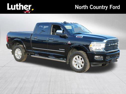 2022 RAM 3500 Laramie Crew Cab 4x4 6'4' Box