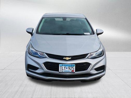 Silver Ice Metallic 2017 Chevrolet Cruze LT