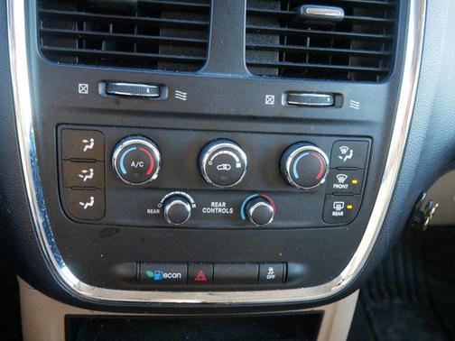 2013 Dodge Grand Caravan SE