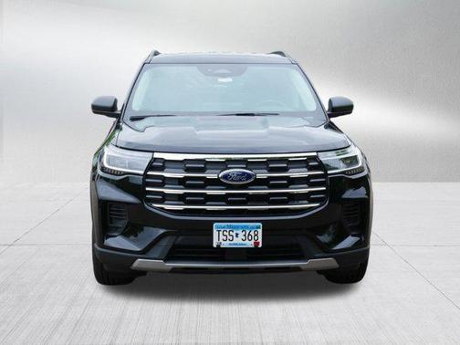 Agate Black Metallic 2026 Ford Explorer Active