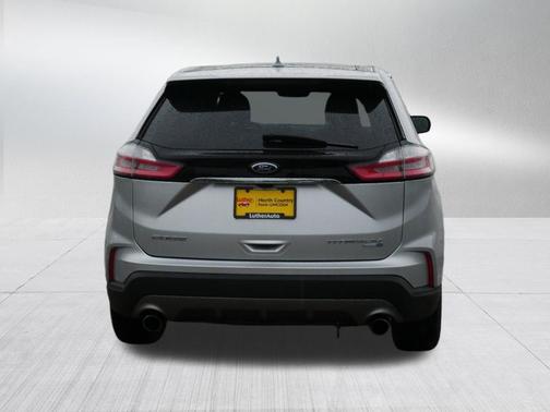 Ingot Silver Metallic 2019 Ford Edge Titanium
