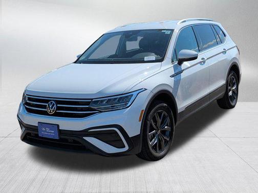 Pure White 2022 Volkswagen Tiguan 2.0T SE 4MOTION