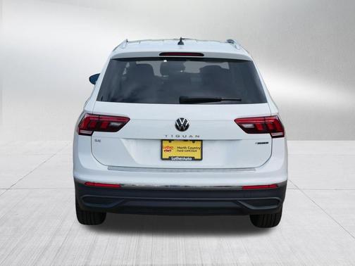 Pure White 2022 Volkswagen Tiguan 2.0T SE 4MOTION