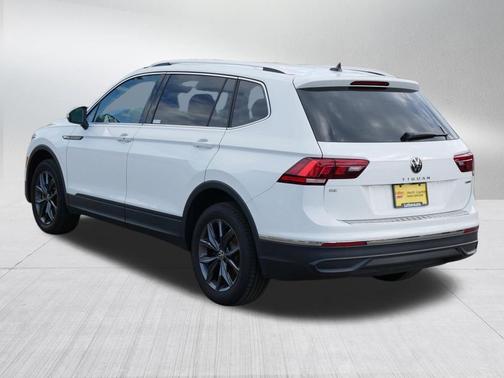 Pure White 2022 Volkswagen Tiguan 2.0T SE 4MOTION