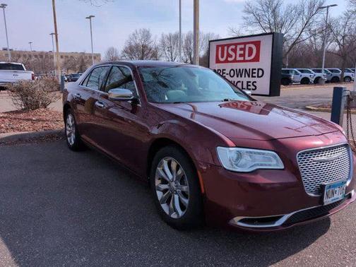 2016 Chrysler 300 Limited
