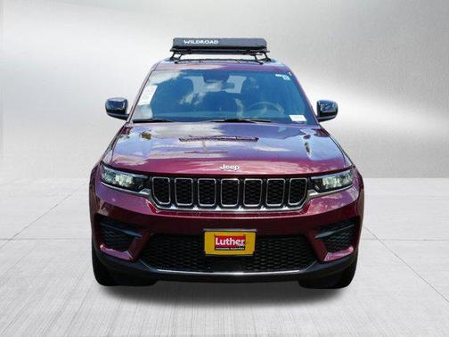 2024 Jeep Grand Cherokee Laredo