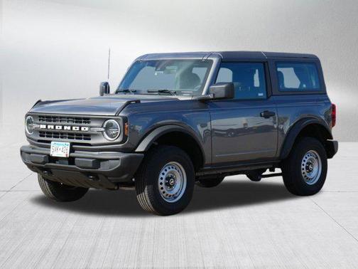 Carbonized Gray Metallic 2025 Ford Bronco Base