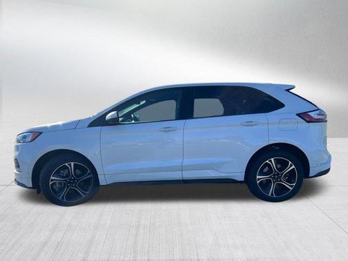 2022 Ford Edge ST