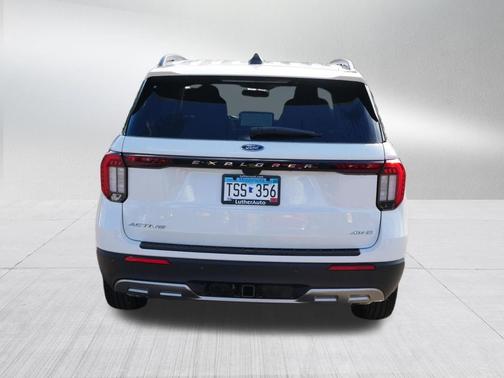Star White Metallic Tri-Coat 2026 Ford Explorer Active