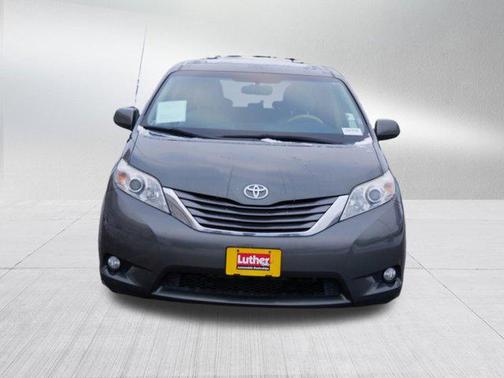 2013 Toyota Sienna XLE