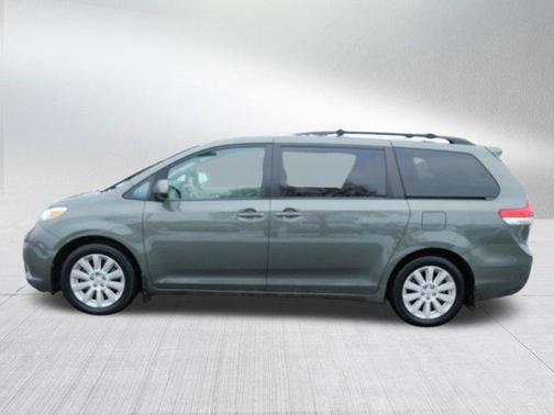 2013 Toyota Sienna XLE