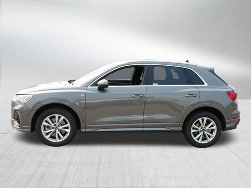 2023 Audi Q3 S line Premium