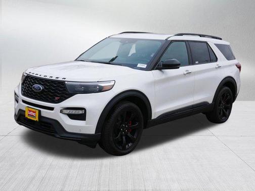 Star White Metallic Tri-Coat 2024 Ford Explorer ST